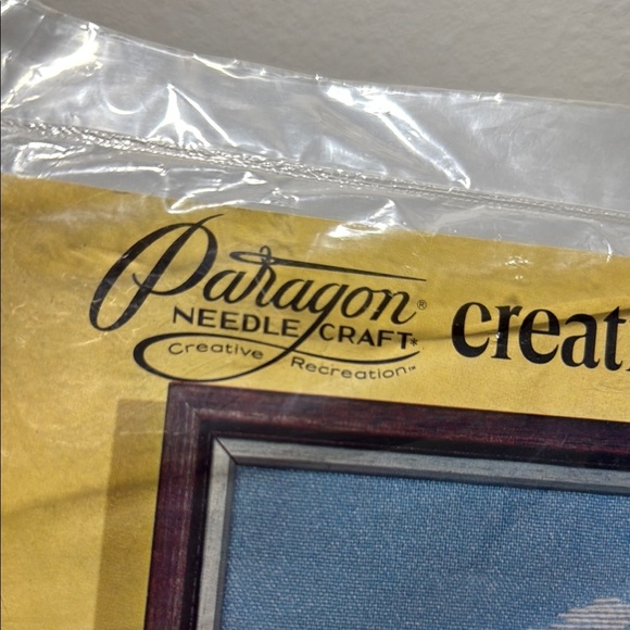 'Petticoat Windmill' Crewel Embroidery Picture Stitching Kit - Picture 3 of 7